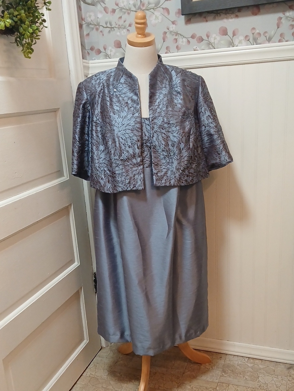 R&M Richards Silver Gray Jacquard Jacket with Satin Dress